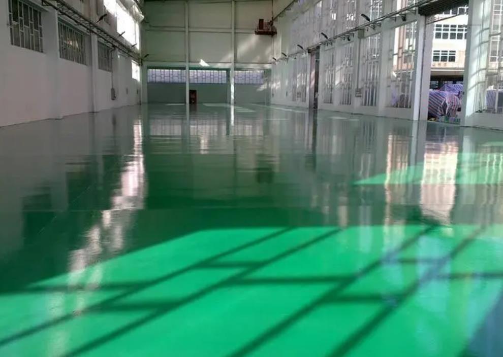我司臨港透水路面項目施工現(xiàn)場