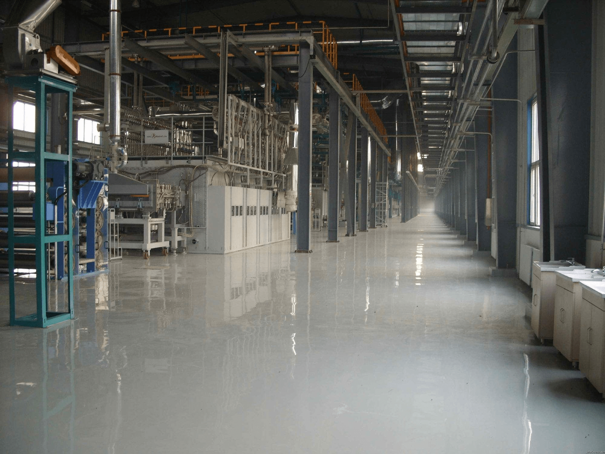 環(huán)氧地坪漆施工適合用于的地面