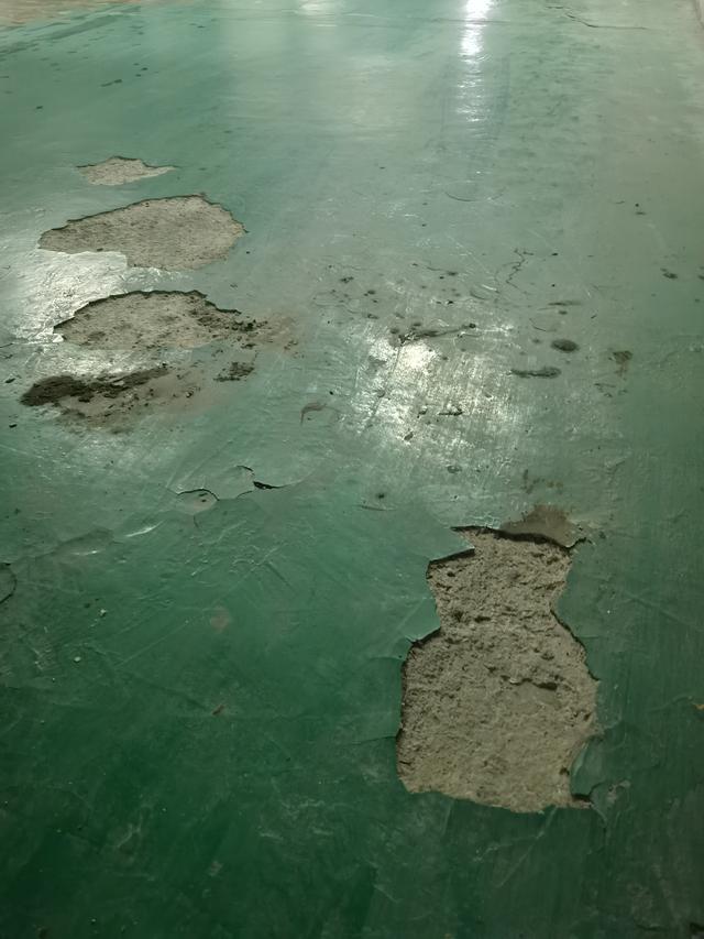這些原因可能會(huì)導(dǎo)致地坪起殼