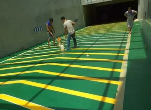 無震動止滑坡道1